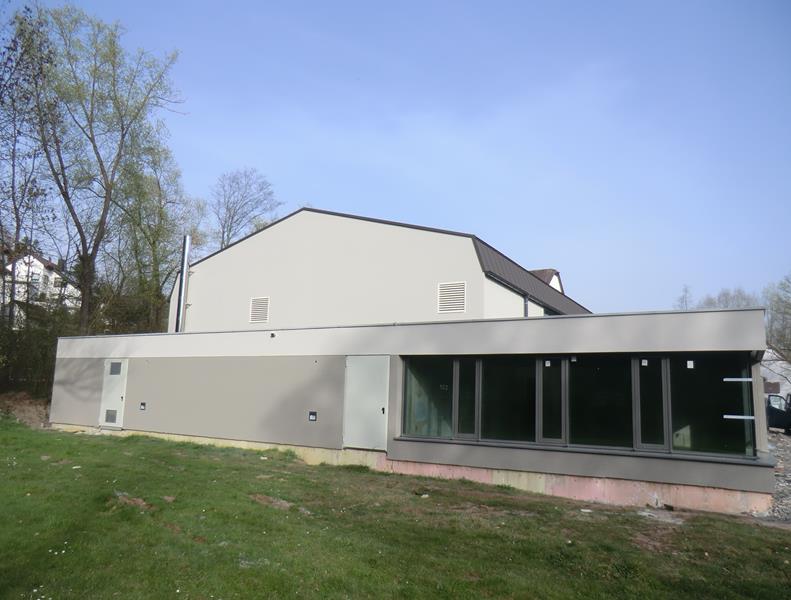 Tiefenbronn-Mühlhausen, Mehrzweckhalle